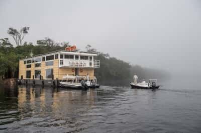 абсолютно новый плавучий лодж Untamed Amazon